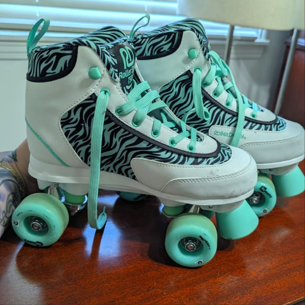 Roller Derby Star 750 Skates Size 8 - Picture 2 of 11